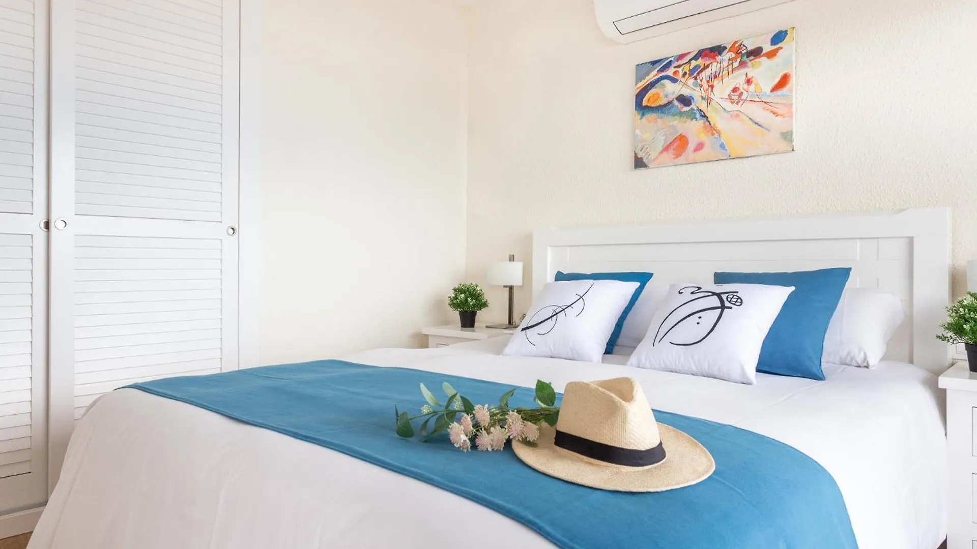 Apartamento Kandinsky L'Escala 0*,  Spain